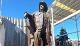 Estatua de Jesús García volverá al Parque Madero