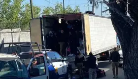 Viajaban cientos de migrantes hacinados en tráiler en Coahuila