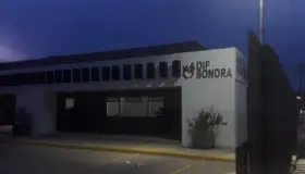 Huye migrante menor del albergue DIF