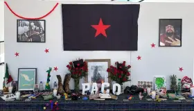 Honran al fallecido artista nogalense Paco Vélez Anzueto