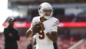 Dobbs se une a los Niners