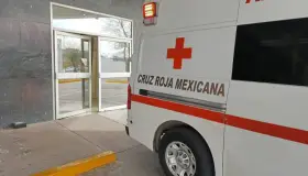 Resulta mujer con lesiones leves por atropellamiento