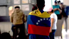 Benefician programa sociales a migrantes venezolanos en México