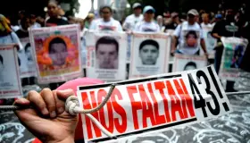 Acusa AMLO que la investigación de caso Ayutzinapa fue mal hecha