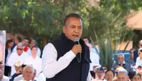 Coinciden Beltrones y Zambrano en detener destrucción de instituciones