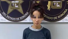 Detienen a mujer en posesión de pastillas de fentanilo