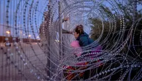 Mantiene en suspenso corte de EU ley antimigrantes SB4