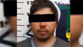 Choca dos vehículos y lo detienen; conducía ebrio