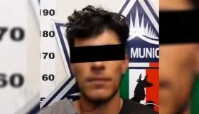 Hiere a su mamá con cuchillo e intenta incendiar negocio familiar