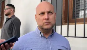 Investigan a agente de la AMIC por ocasionar accidente de tránsito 