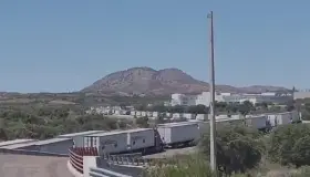 Congestionan carretera por problemas del sistema en la Aduana