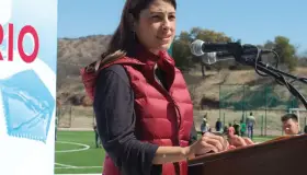 Entrega Sylvana obra en Nogales