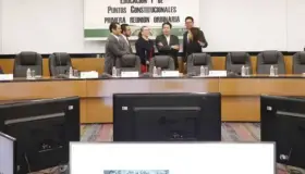 Otra vez por CNTE suspenden discusión de Reforma Educativa