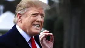 Trump vuelve a arremeter contra México y amenaza con cerrar la frontera