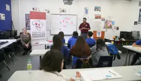 Ofrecen pláticas en Semana Financiera