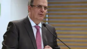 México no entrará en especulación sobre cierre de frontera: Ebrard