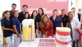 Exhorta a niños al aseo bucal