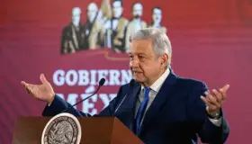 Llama López Obrador a mantener y defender el T-MEC
