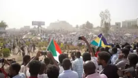 Ejército de Sudán da golpe de Estado y detiene al presidente