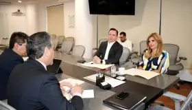 Firma Gobernadora  convenio