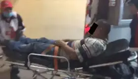 Lo privan de la libertad y agreden