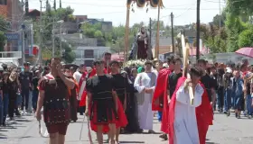 Reviven sufrimiento de Jesús