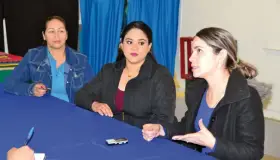 Dan docentes “el extra” por la educación