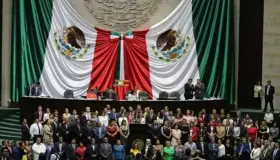 Aprueban diputados la nueva reforma educativa