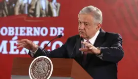 Sí es mi compadre, pero pediré se cancele la compra: López Obrador