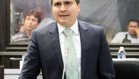 Denostan actitudde legisladores