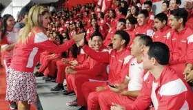 Abandera Gobernadora “Ola Roja”