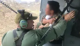 Rescatan a migrantesen desierto de Arizona