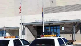 Le “botan” varias órdenes de arresto