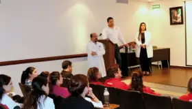 Capacitan a personal de Isssteson