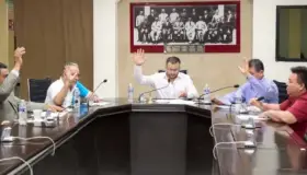 Llama Congreso
a la paz laboral