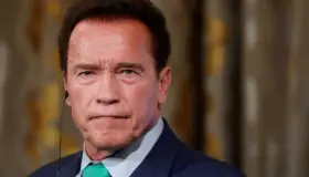 &#039;Terminator&#039; ayudará a abuelita ante desalojo; se viraliza