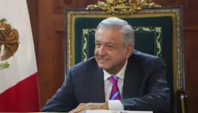 López Obrador recibe a gobernadores del PAN en Palacio Nacional