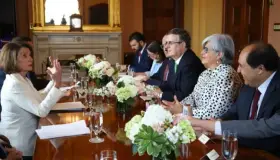 Ebrard califica como &#039;muy productiva&#039; reunión con Pelosi