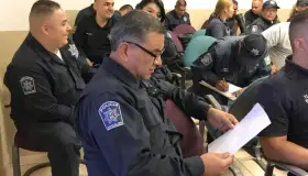 Capacitan a policías municipales