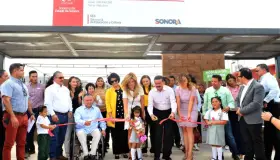 Entrega Gobernadora obra educativa