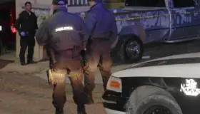 Huye ladrón con una computadora