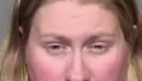 Condenan a una mujer por relación sexual con menor