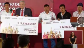 Entregan recursos de subasta de autos a municipios de Oaxaca