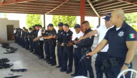 Capacita instructor de Colombia a municipales