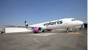 Da Volaris vuelos de 1 dólar a migrantes