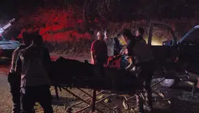 Deja accidente cinco lesionados