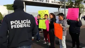 Rechazan Policías Federales ‘mano negra’; reclaman a AMLO