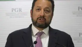 Niegan amparo al extitular de la SEIDO