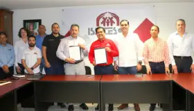 Firma acuerdo Isssteson