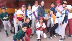 Apoyan a equipo “Special Stars”